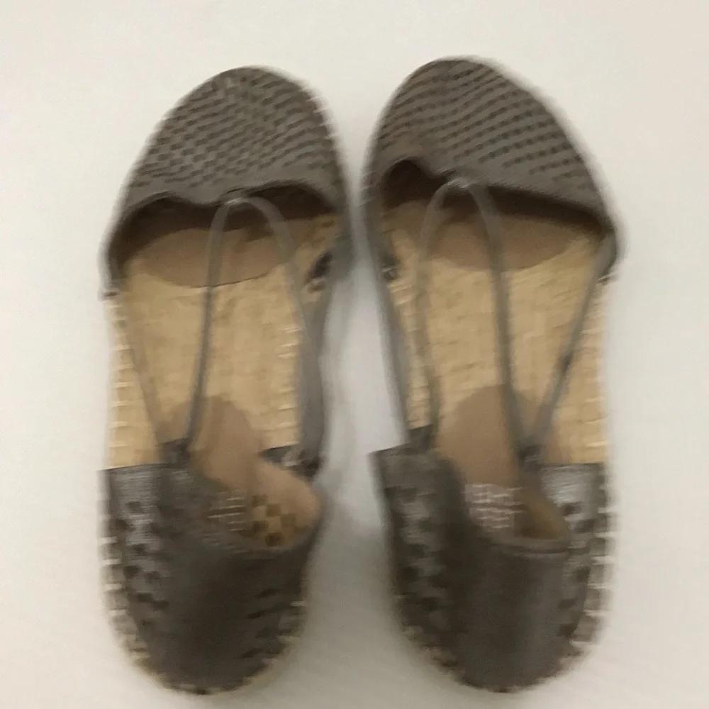Eileen Fisher Lee 2 Taupe Leather Espadrille Flat Sandals Size 6